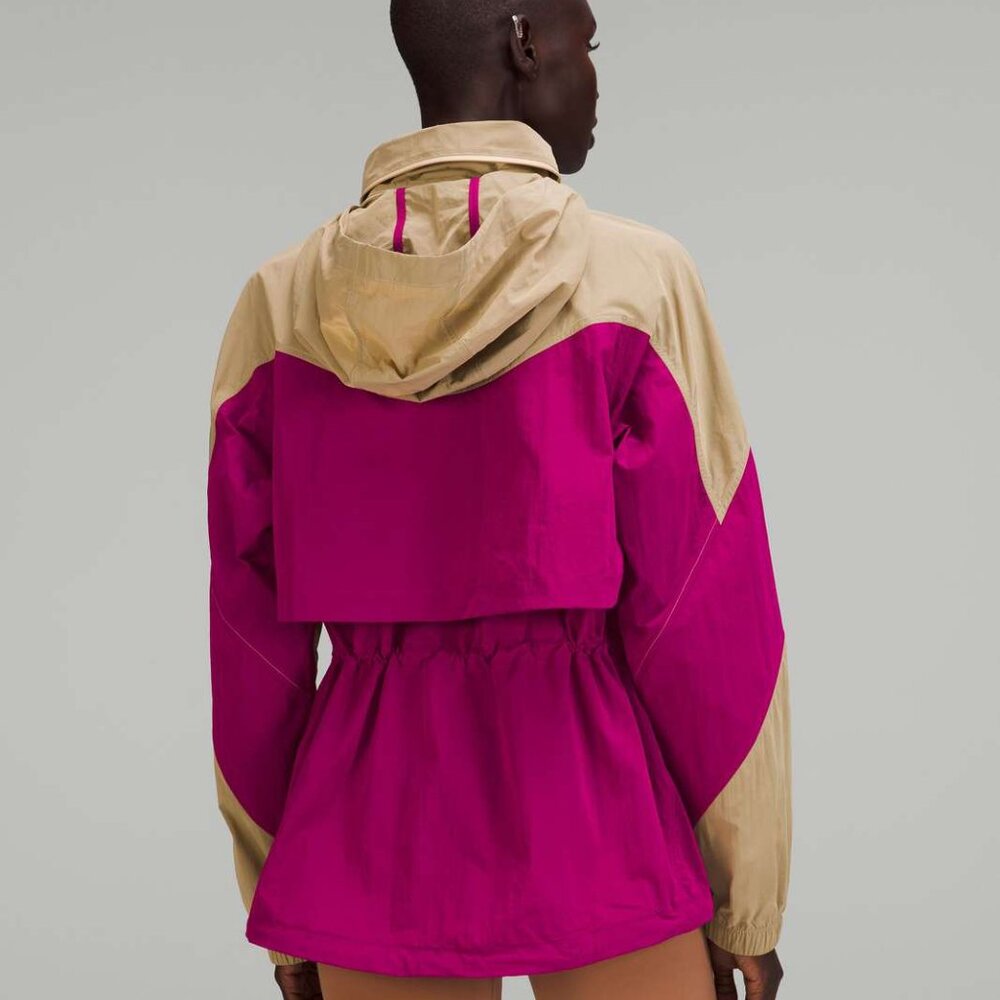 Lululemon Evergreen Anorak / Prosecco / Ripened Raspberry / Size 6 - Picture 8 of 10